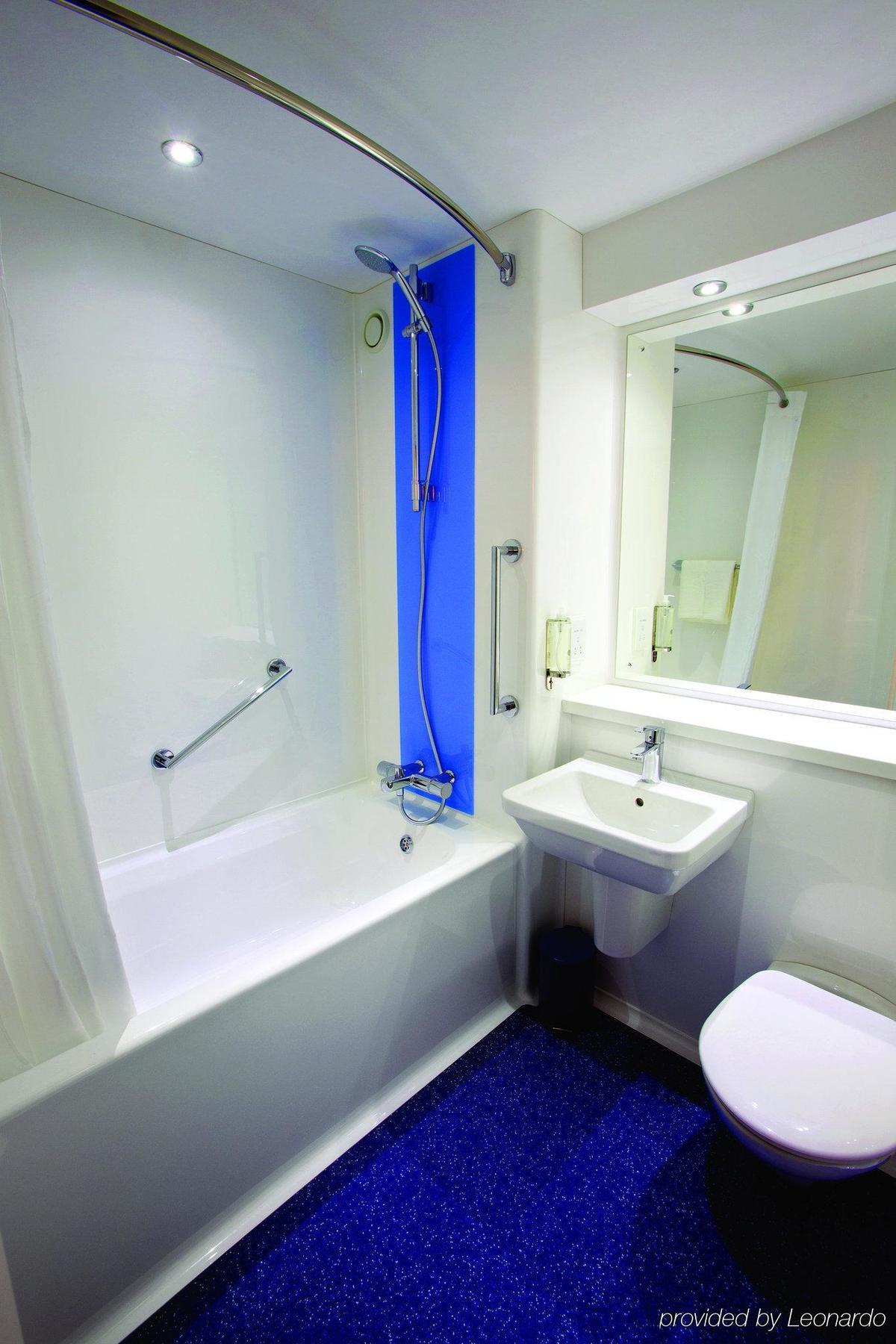 Travelodge Aberdeen Central Exterior foto