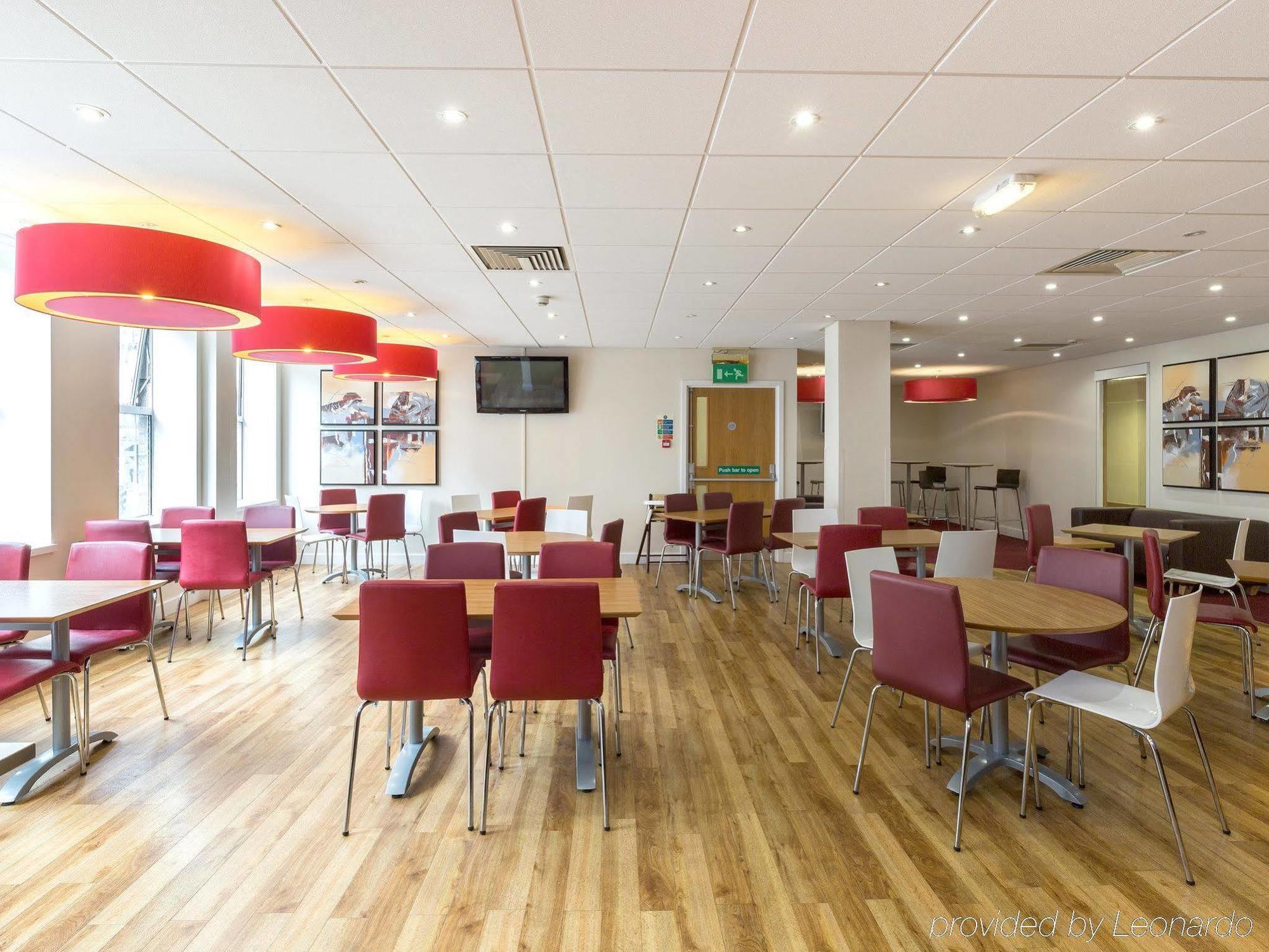 Travelodge Aberdeen Central Exterior foto