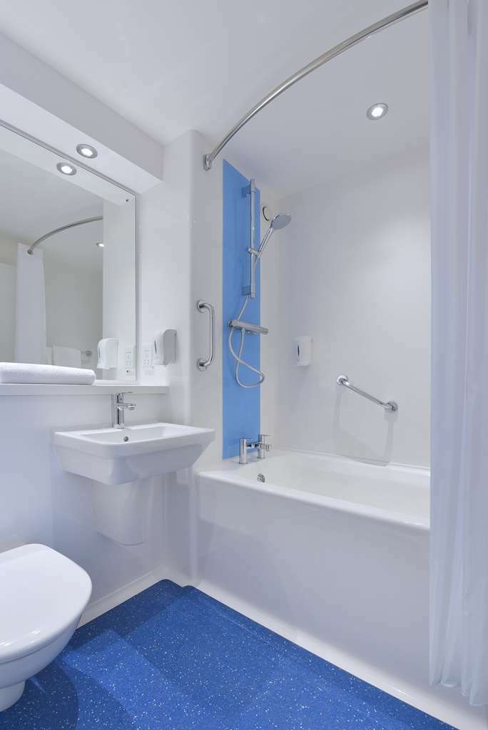 Travelodge Aberdeen Central Zimmer foto